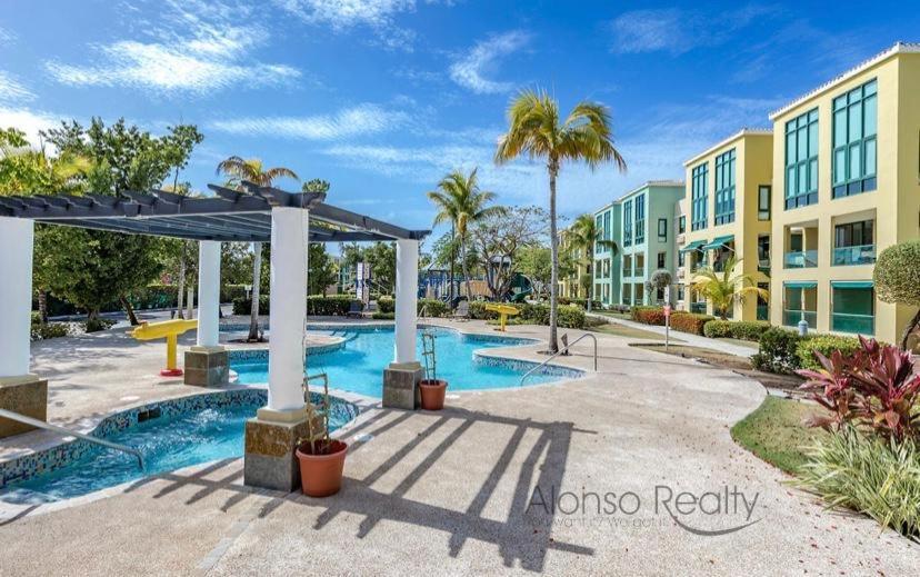 Aquatika Paraiso Tropical Loiza المظهر الخارجي الصورة